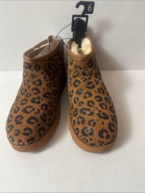 Time and Tru Leopard Print Faux Fur Lined Slip-On Booties - Brown/Black